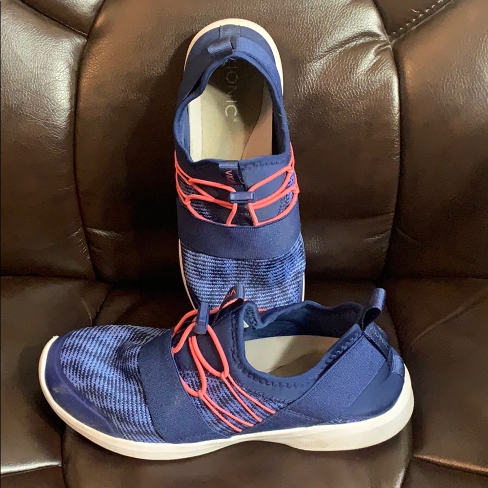 Vionic Women’s Sneakers Sz 8